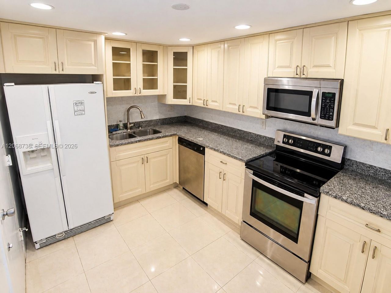500 Three Islands Blvd , Unit 918, Hallandale Beach, FL 33009 Photo