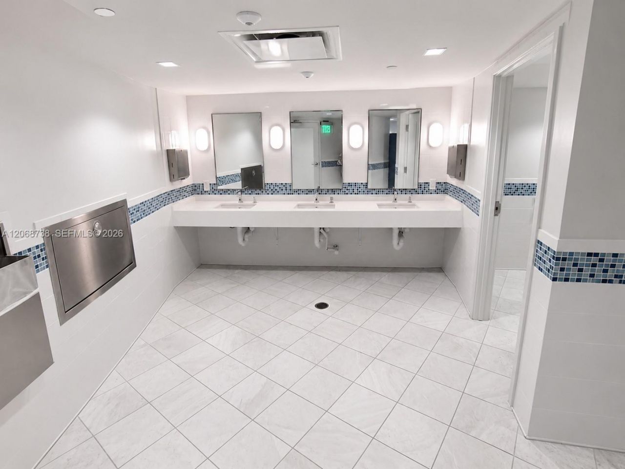 500 Three Islands Blvd , Unit 918, Hallandale Beach, FL 33009 Photo