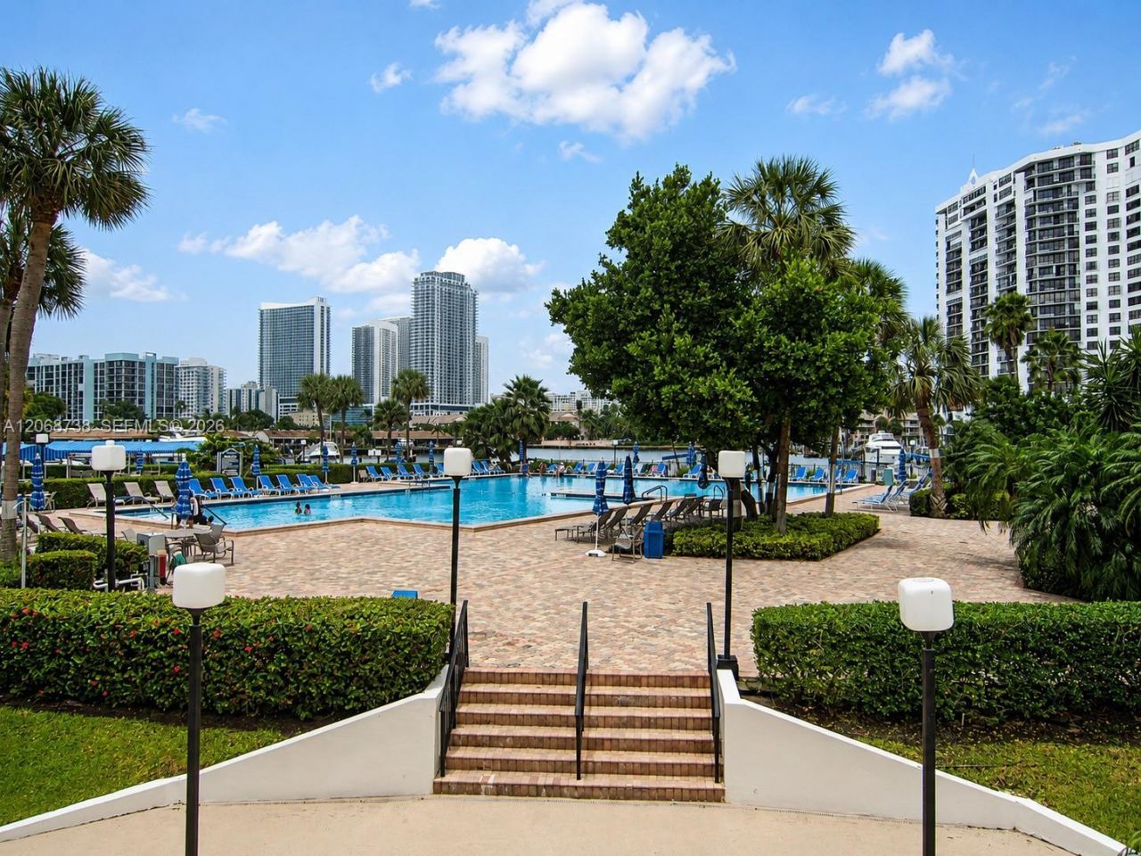 500 Three Islands Blvd , Unit 918, Hallandale Beach, FL 33009 Photo