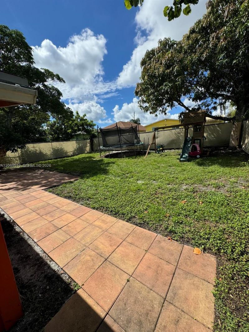 1281 W 35th St , Riviera Beach, FL 33404 Photo