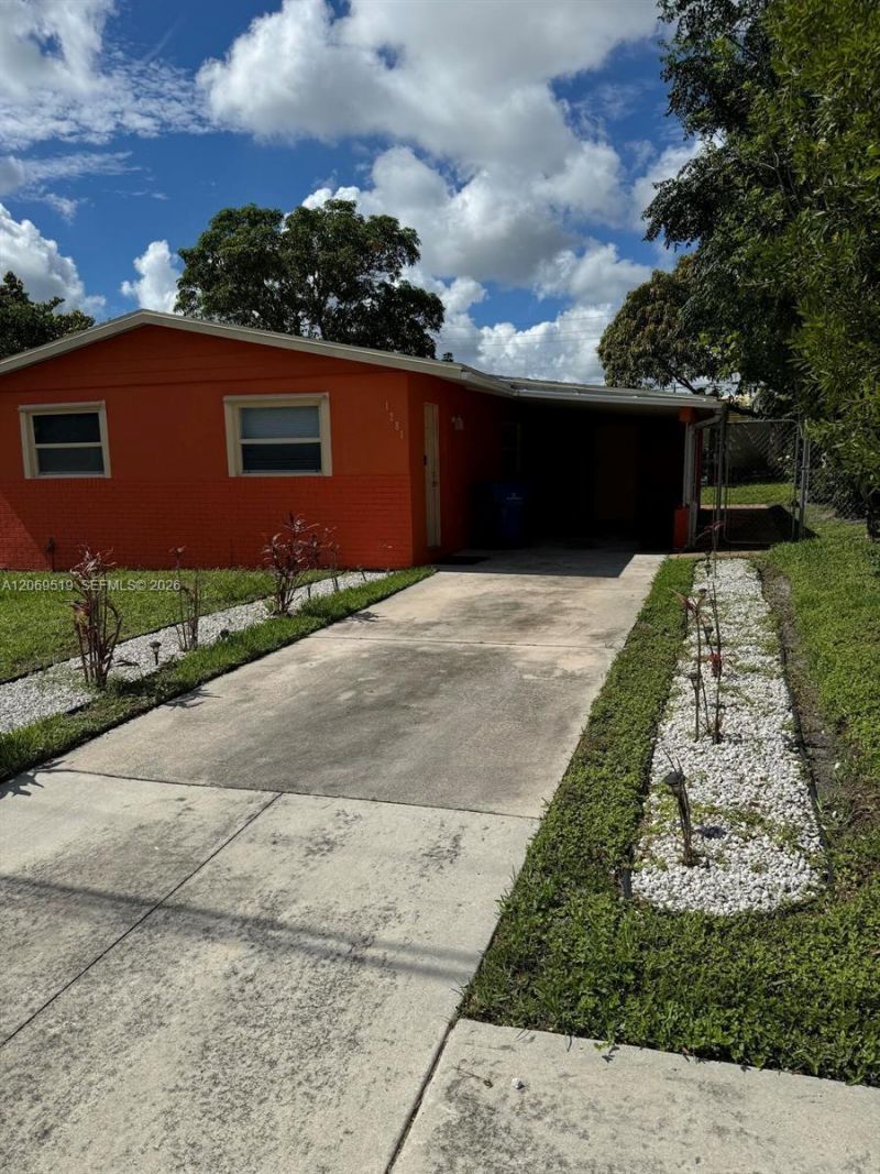 1281 W 35th St , Riviera Beach, FL 33404 Photo
