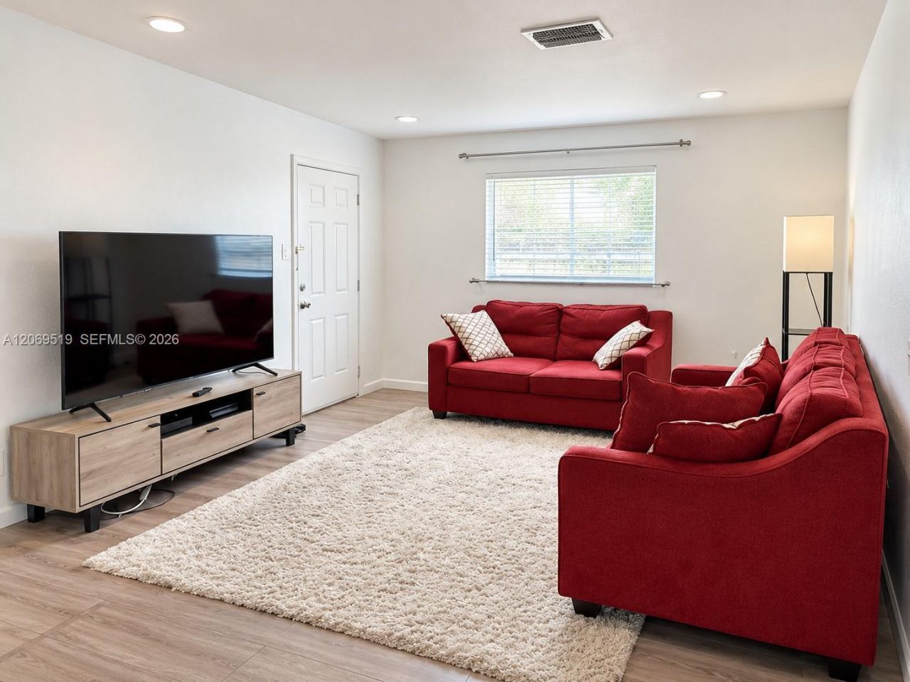 1281 W 35th St, Riviera Beach, FL 33404 Photo