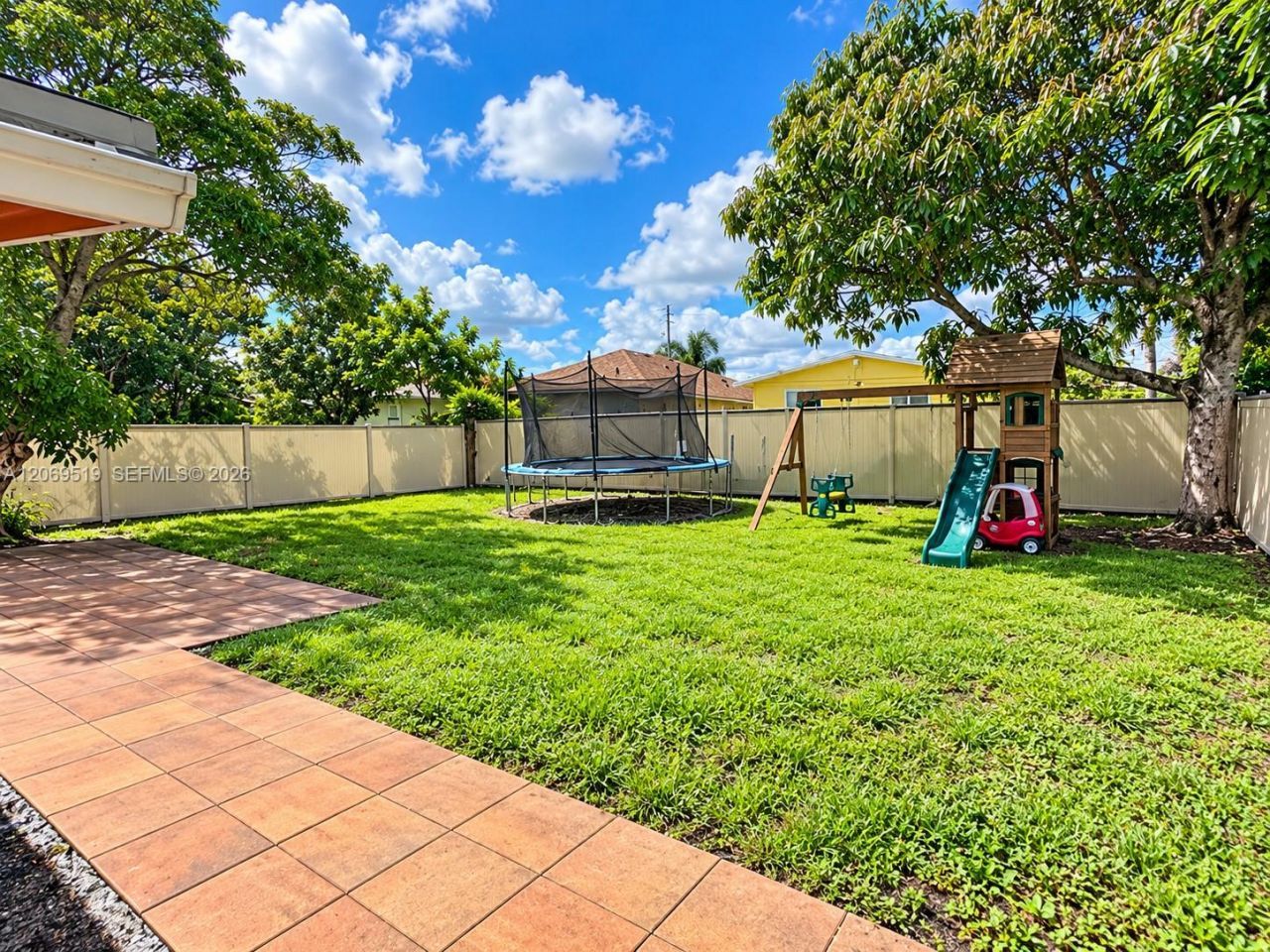 1281 W 35th St, Riviera Beach, FL 33404 Photo