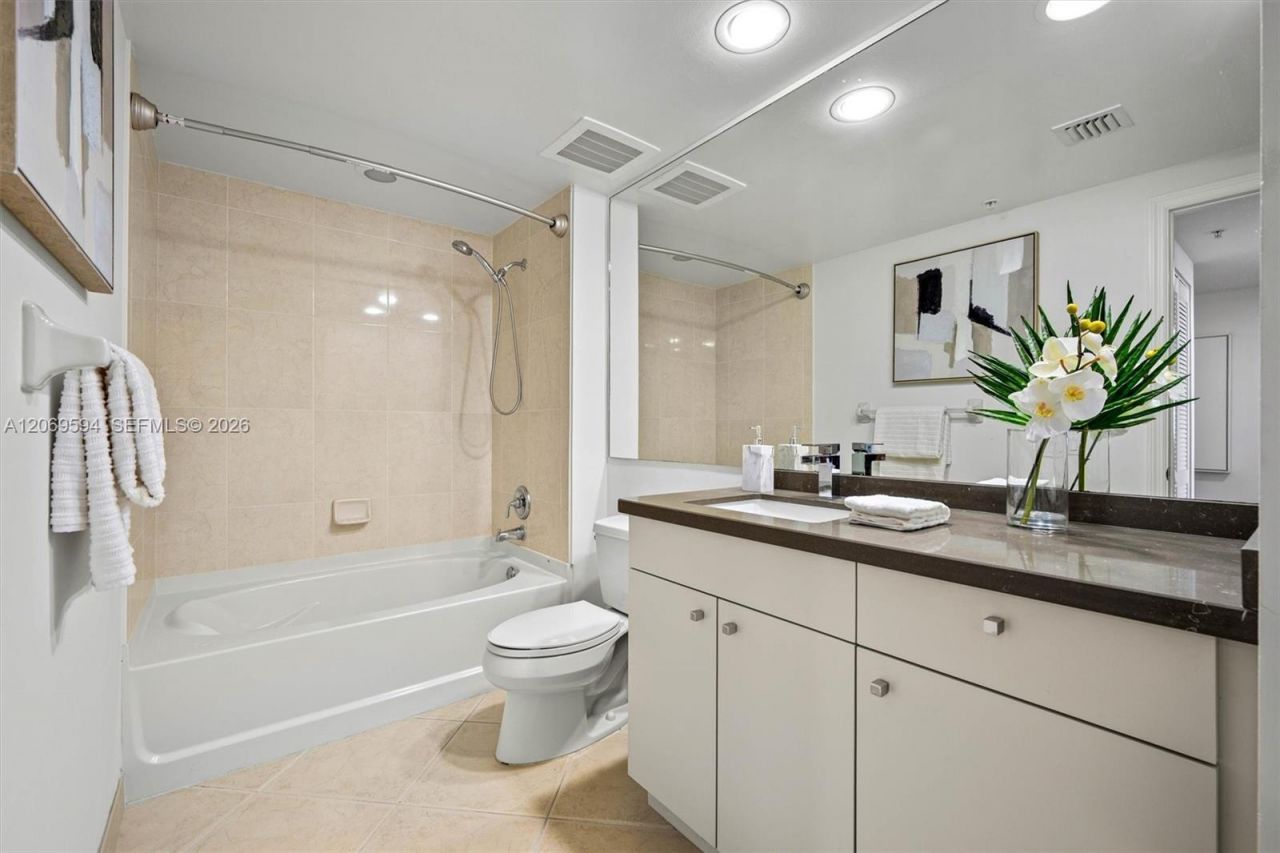 347 N New River Dr E , Unit 2709, Fort Lauderdale, FL 33301 Photo