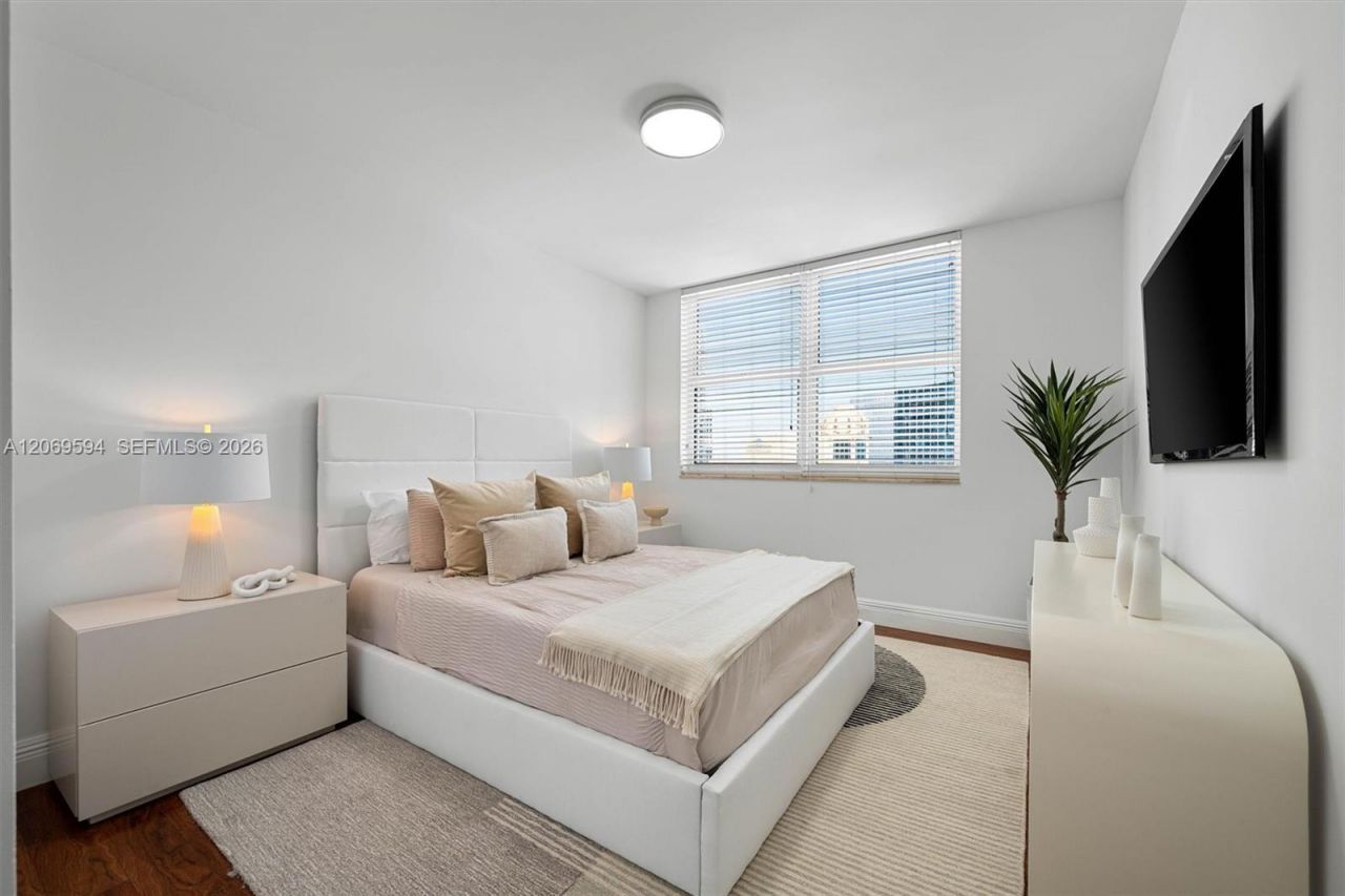 347 N New River Dr E , Unit 2709, Fort Lauderdale, FL 33301 Photo