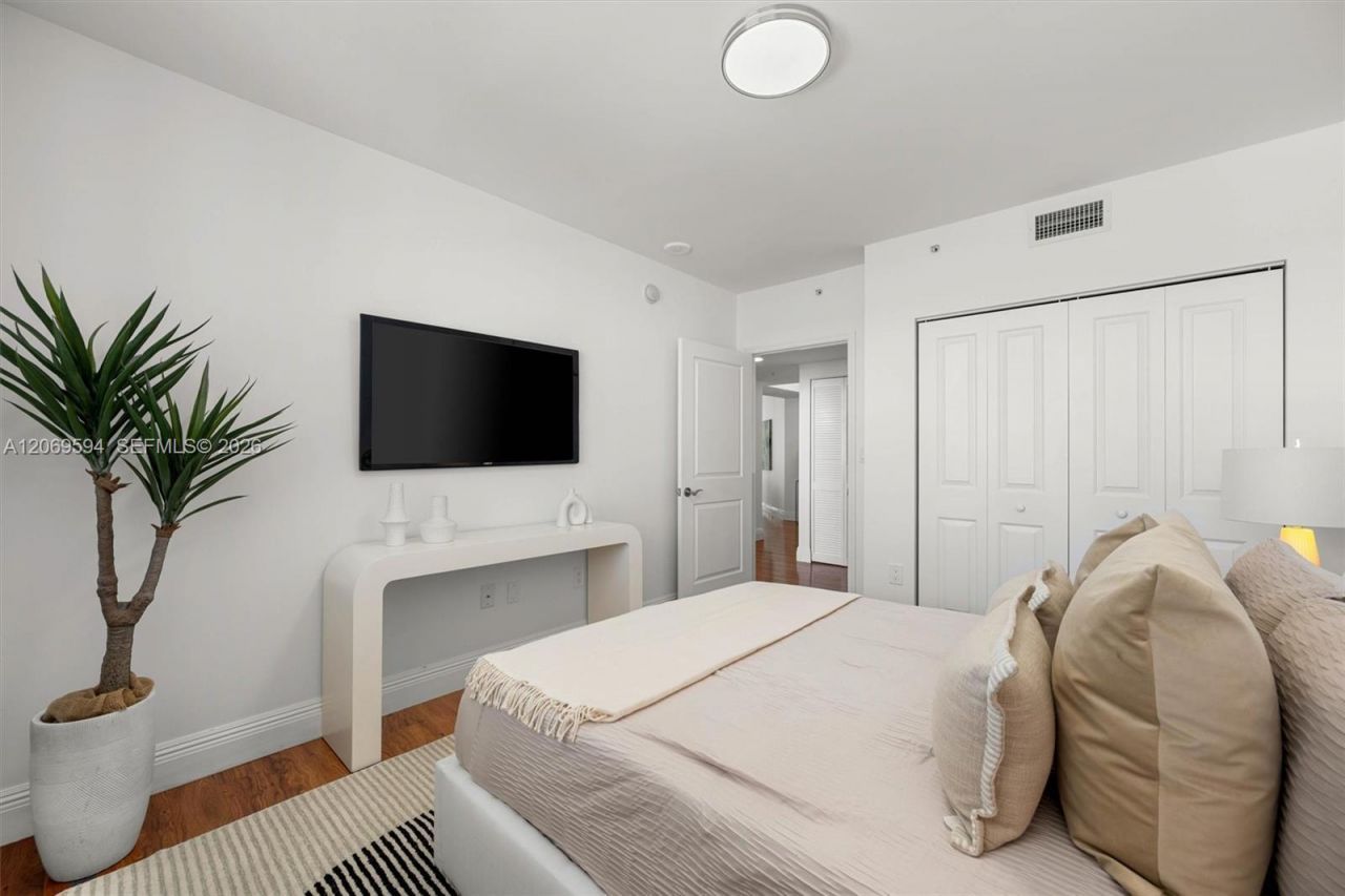 347 N New River Dr E , Unit 2709, Fort Lauderdale, FL 33301 Photo
