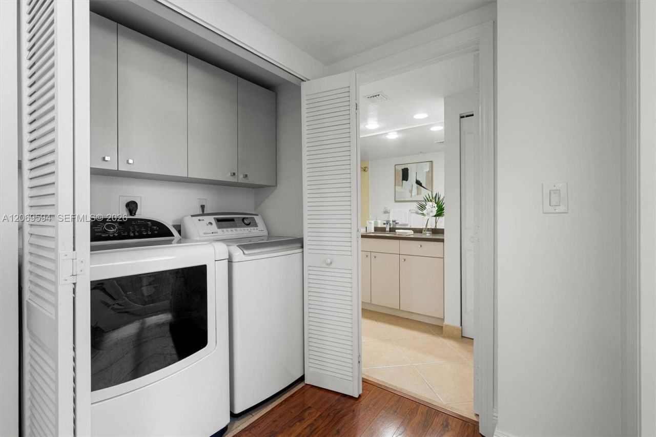 347 N New River Dr E , Unit 2709, Fort Lauderdale, FL 33301 Photo
