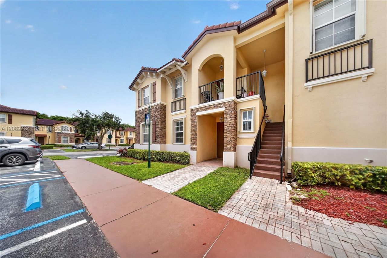 1495 NE 33rd Ave , Unit 101, Homestead, FL 33033 Photo