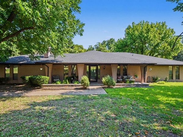 175 E Pleasant Run Road, Cedar Hill, TX 75104