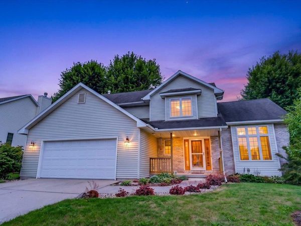 1901 Meadow Drive, Stoughton, WI 53589