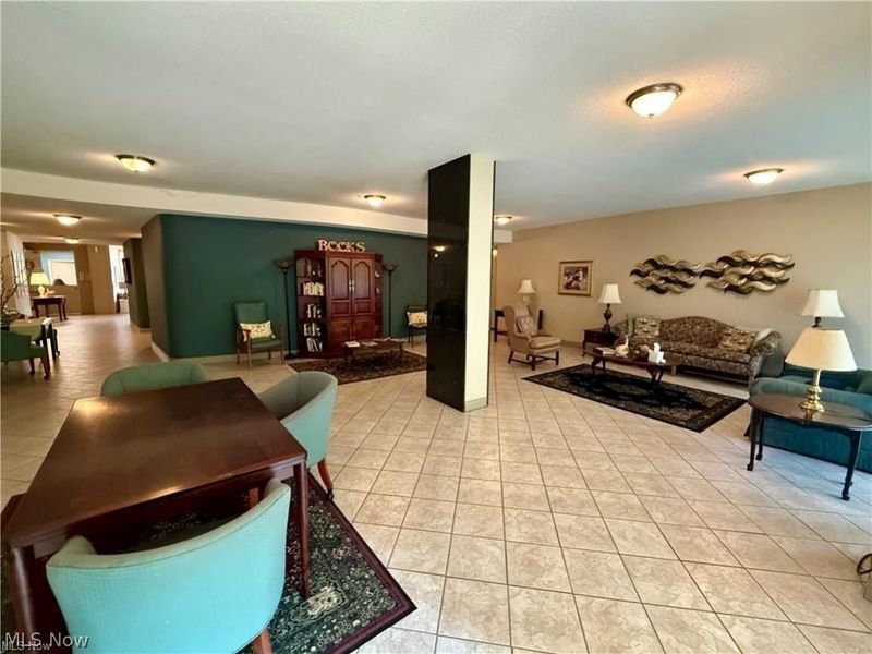 25801 Lakeshore Boulevard, Unit 20, Euclid, OH 44132 Photo 12