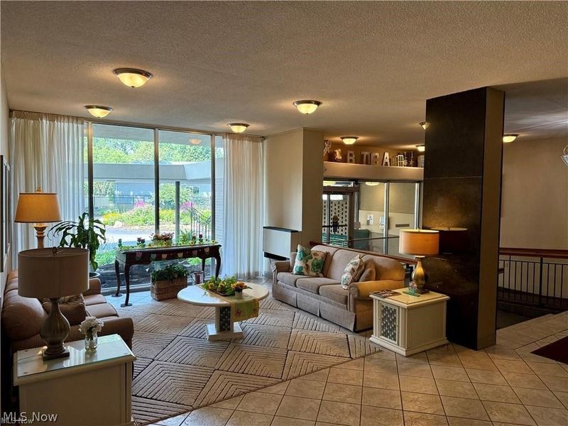 25801 Lakeshore Boulevard, Unit 20, Euclid, OH 44132 Photo 14