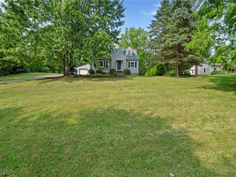 2134 Plymouth Drive, Uniontown, OH 44685 Photo 18