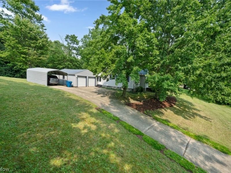 2134 Plymouth Drive, Uniontown, OH 44685 Photo 19