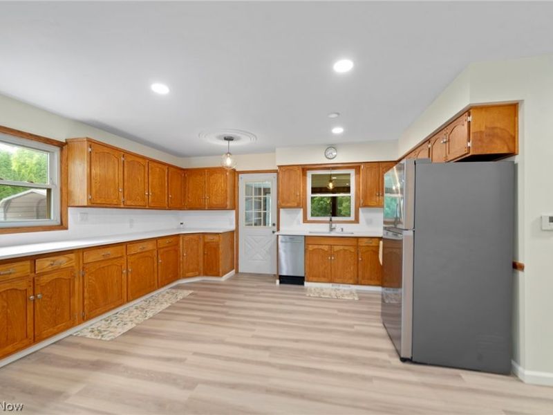 2134 Plymouth Drive, Uniontown, OH 44685 Photo 5