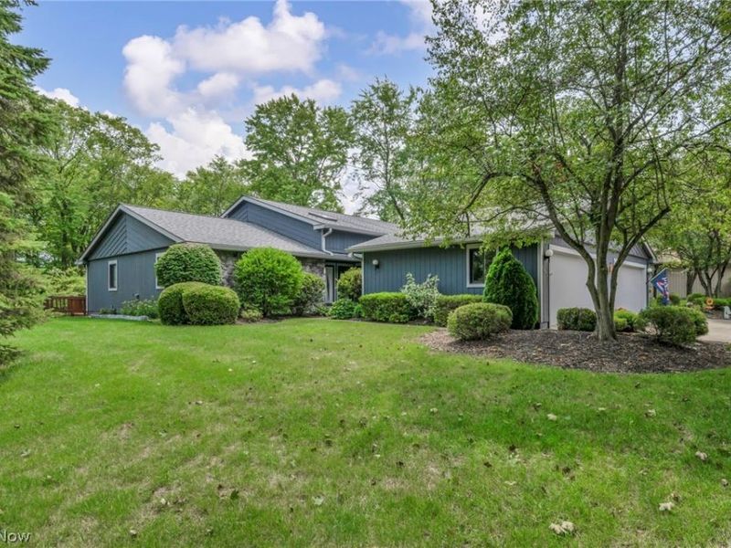 1442 Timberland Lane, Twinsburg, OH 44087 Photo 2