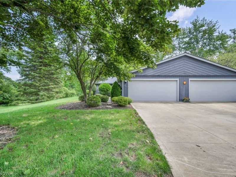 1442 Timberland Lane, Twinsburg, OH 44087 Photo 3