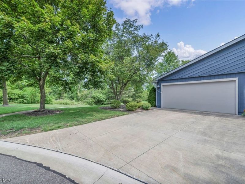 1442 Timberland Lane, Twinsburg, OH 44087 Photo 4