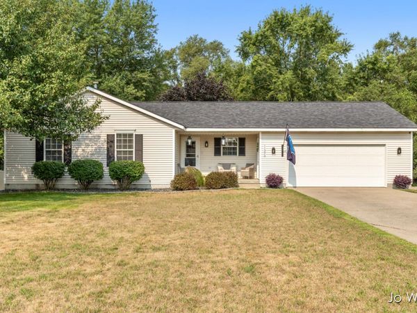 11395 Hunters Meadow Drive, Allendale, MI 49401