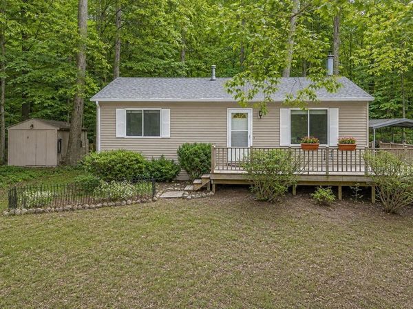 1392 Valley Drive, Traverse City, MI 49685