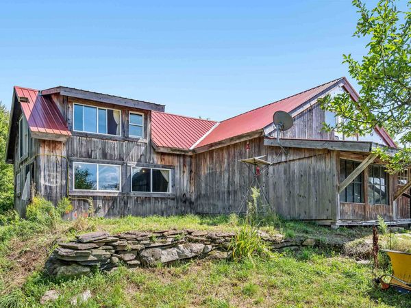 31 Thistle Hill Road, Cabot, VT 05647