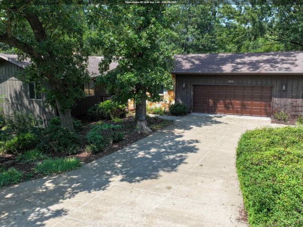 909 E Hempstead Avenue, Fairfield, IA 52556