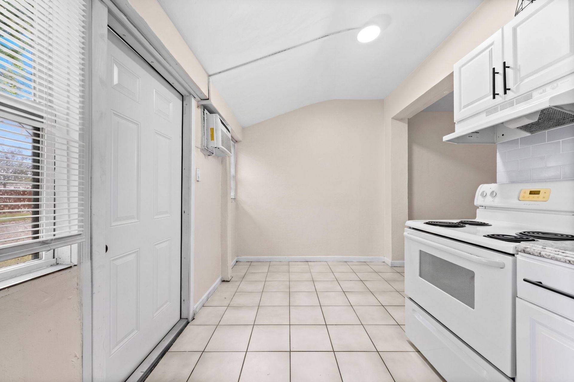1602 S 17th Avenue, Unit 1-3, Hollywood, FL 33020 Photo