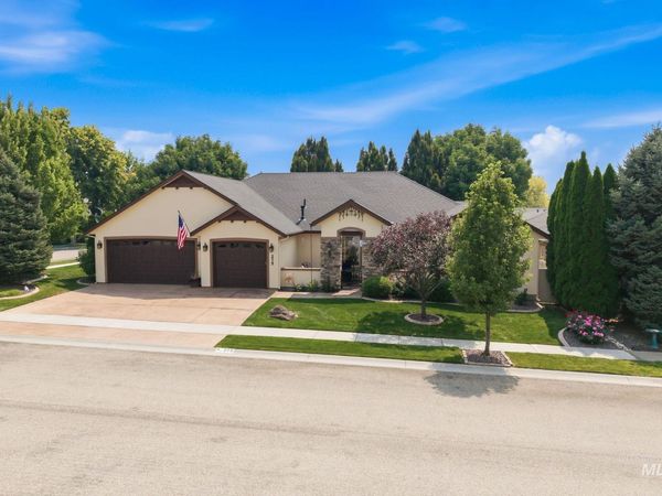275 W Fortini St, Meridian, ID 83642