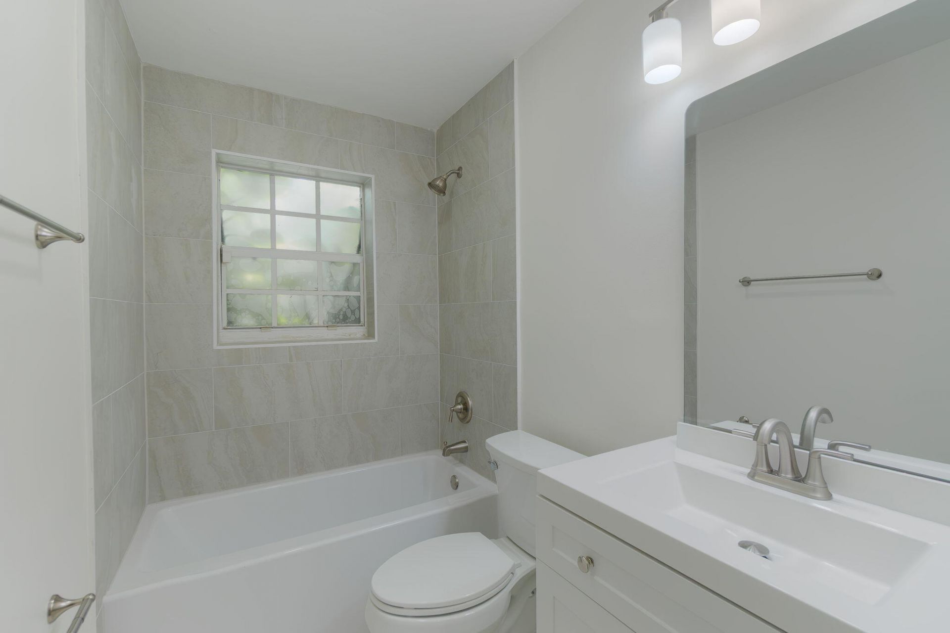 2831 N Seacrest Boulevard, Unit A, Boynton Beach, FL 33435 Photo