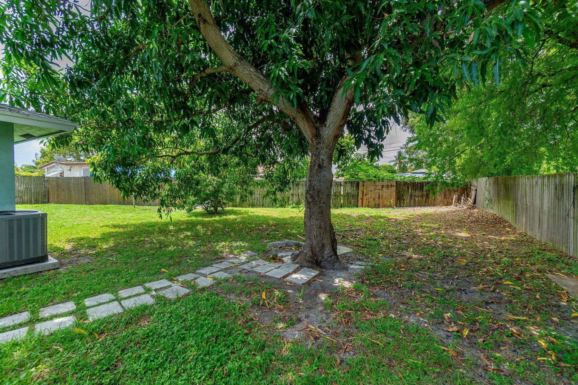 2831 N Seacrest Boulevard, Unit A, Boynton Beach, FL 33435 Photo