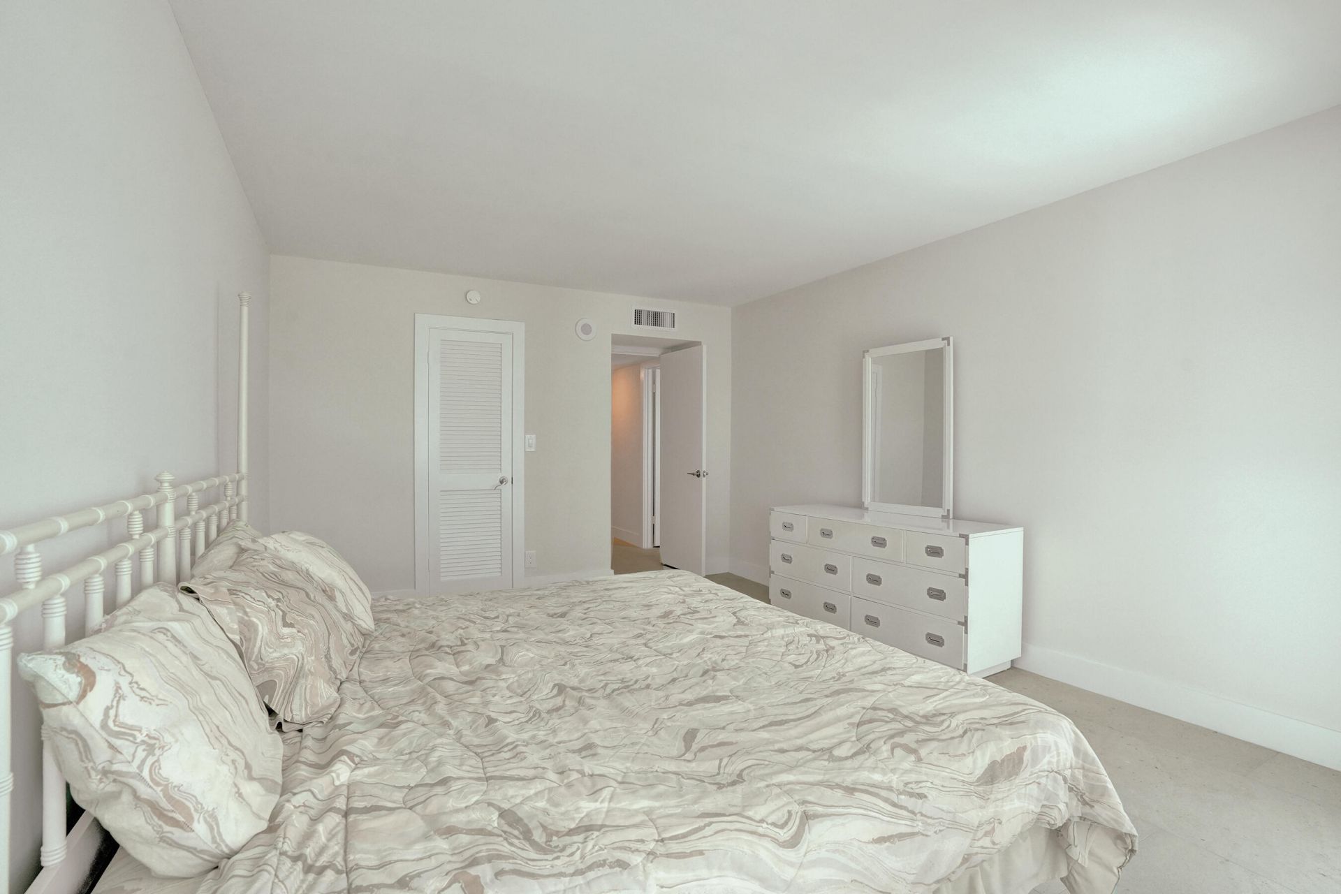 1360 S Ocean Boulevard, Unit 1202, Pompano Beach, FL 33062 Photo