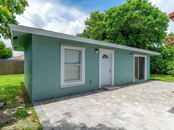2831 N SEACREST Boulevard, Unit B, Boynton Beach, FL 33435
