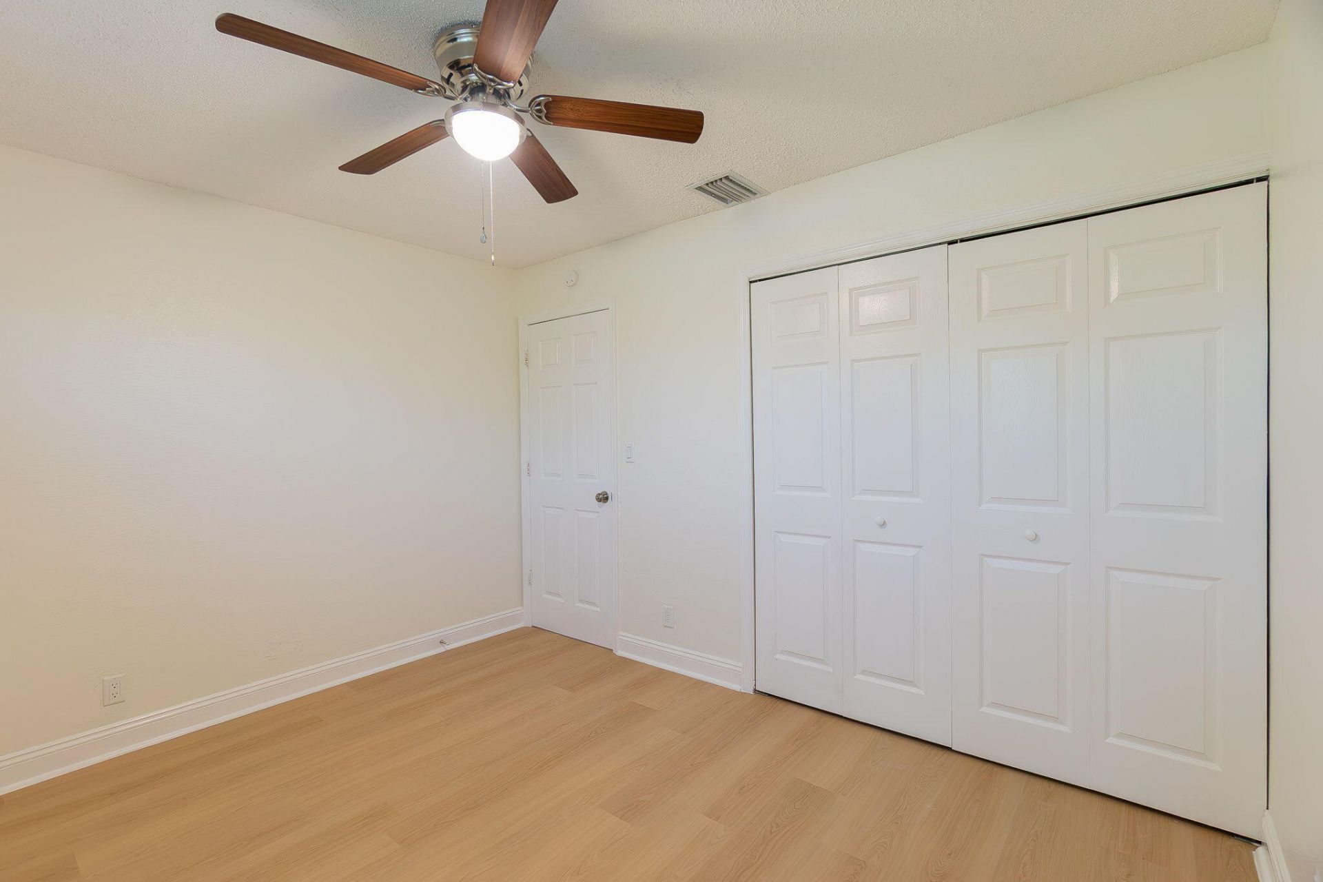 2831 N Seacrest Boulevard, Boynton Beach, FL 33435 Photo