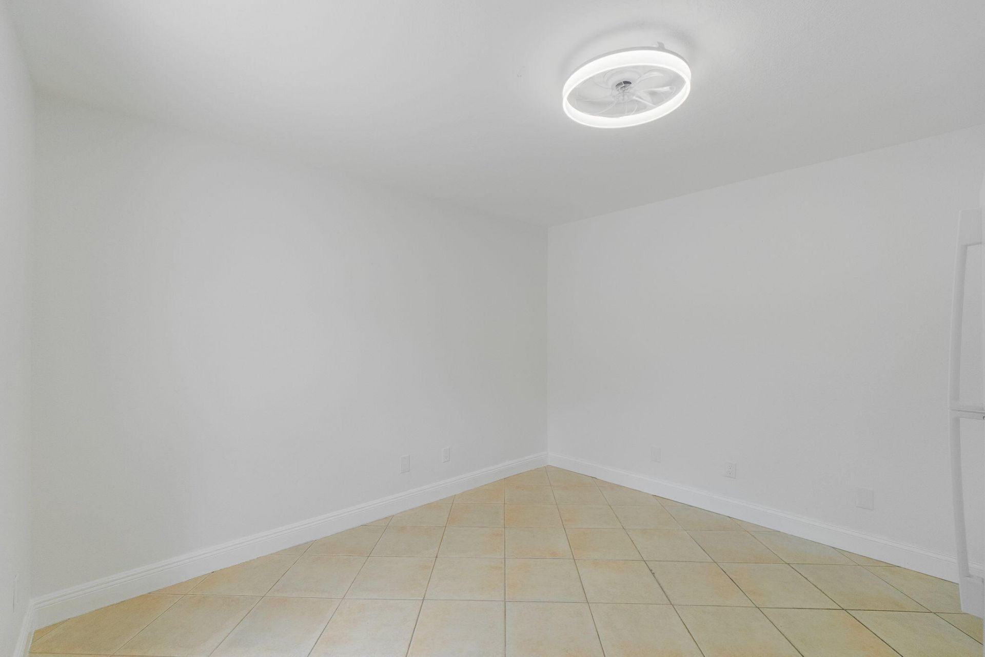 2831 N Seacrest Boulevard, Boynton Beach, FL 33435 Photo