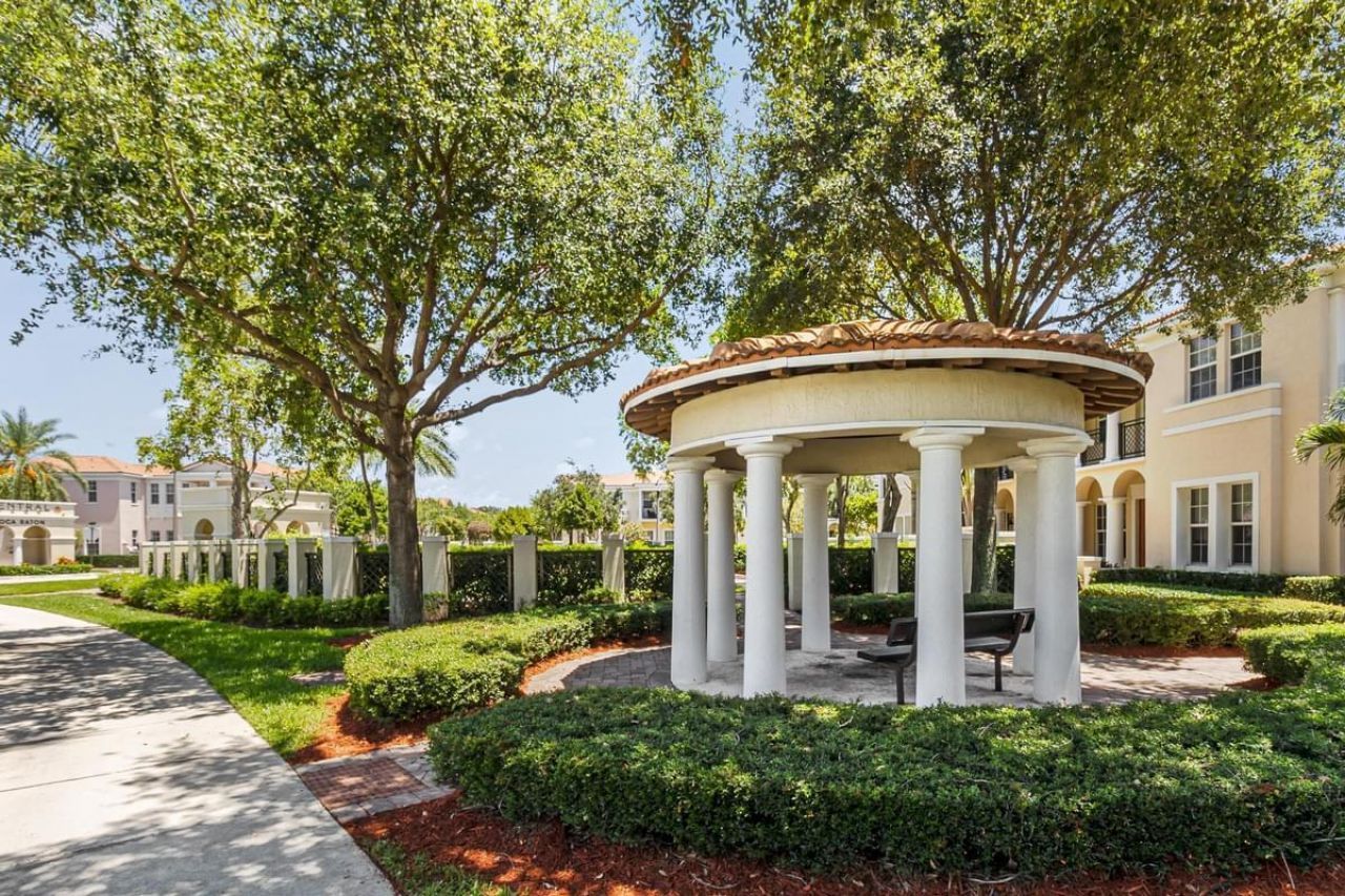806 NW 82nd Place, Boca Raton, FL 33487 Photo