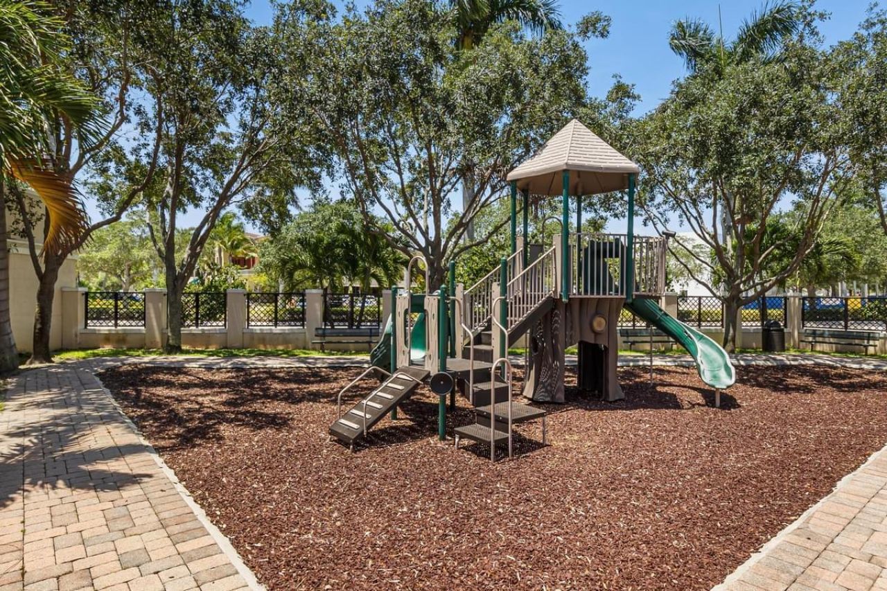 806 NW 82nd Place, Boca Raton, FL 33487 Photo