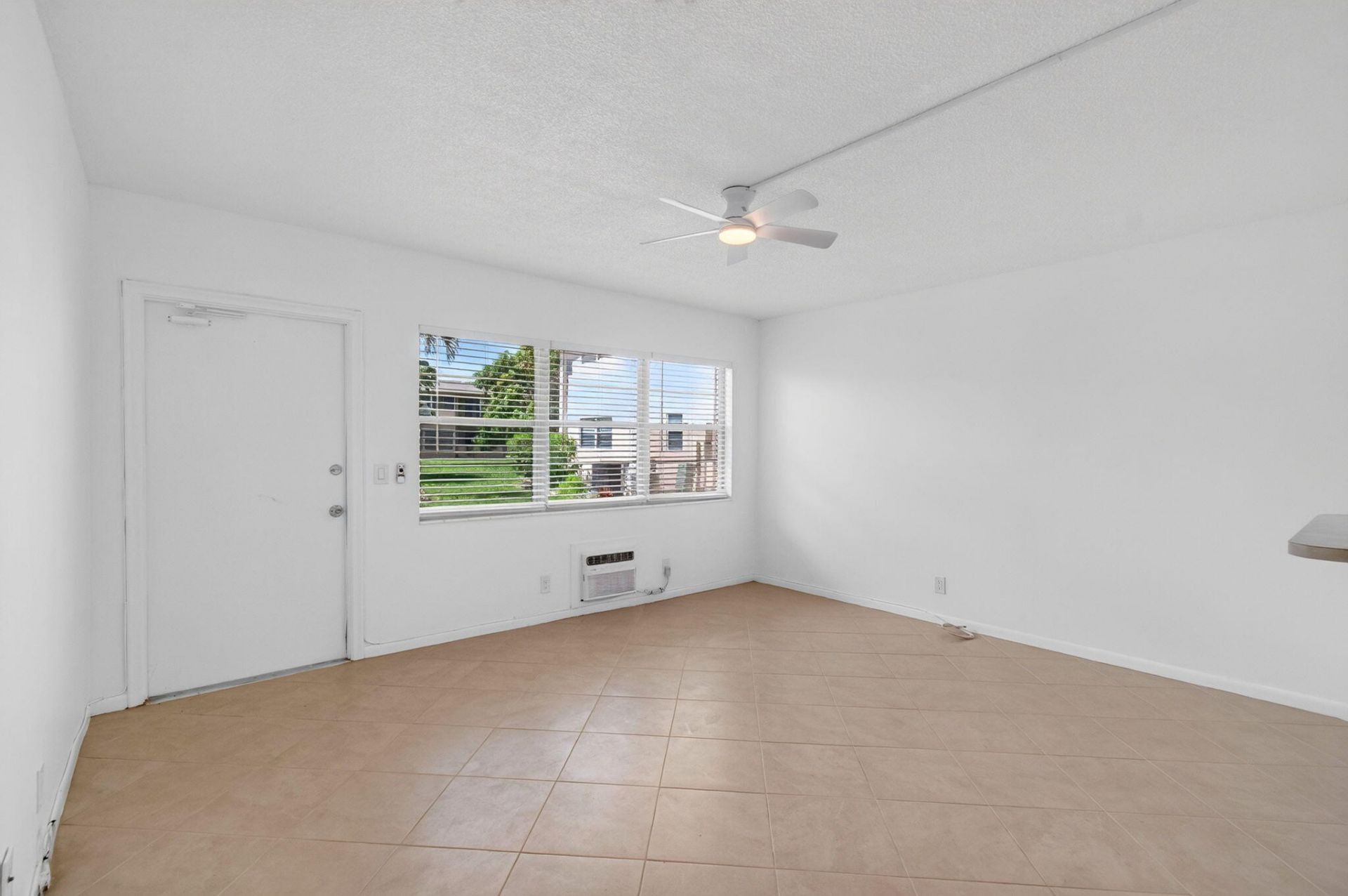 126 Norwich F, West Palm Beach, FL 33417 Photo
