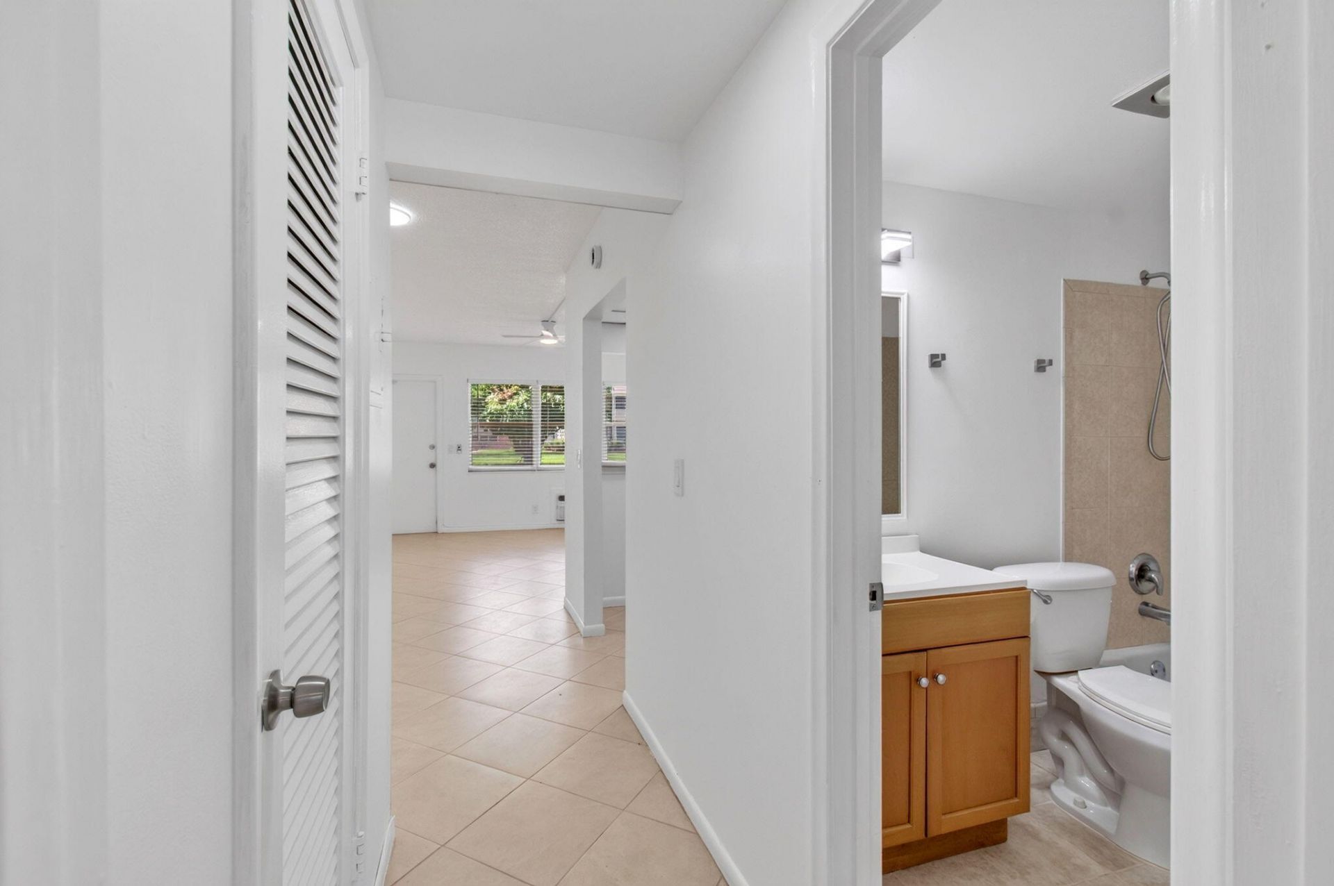 126 Norwich F, West Palm Beach, FL 33417 Photo