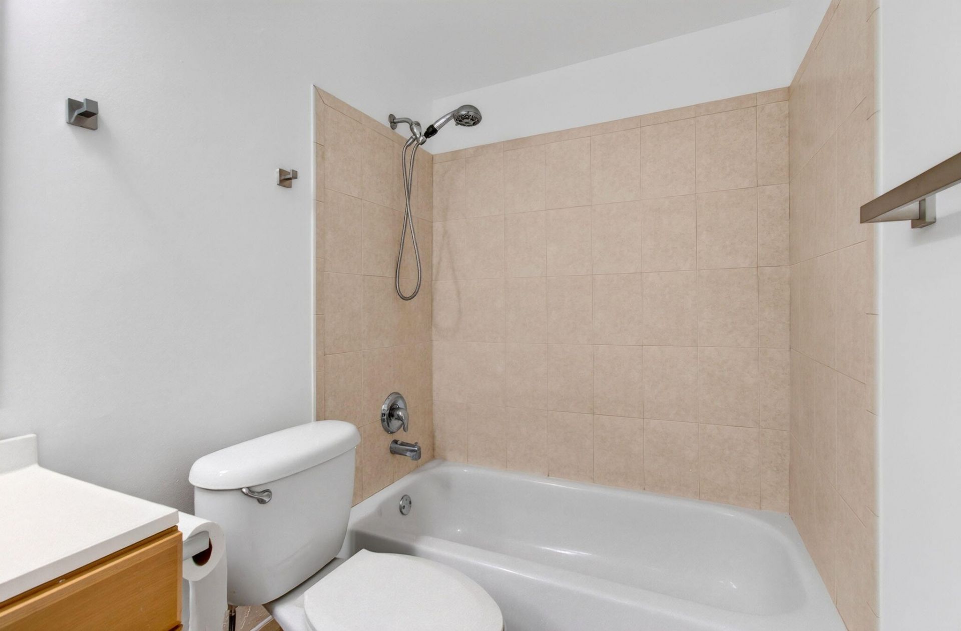 126 Norwich F, West Palm Beach, FL 33417 Photo
