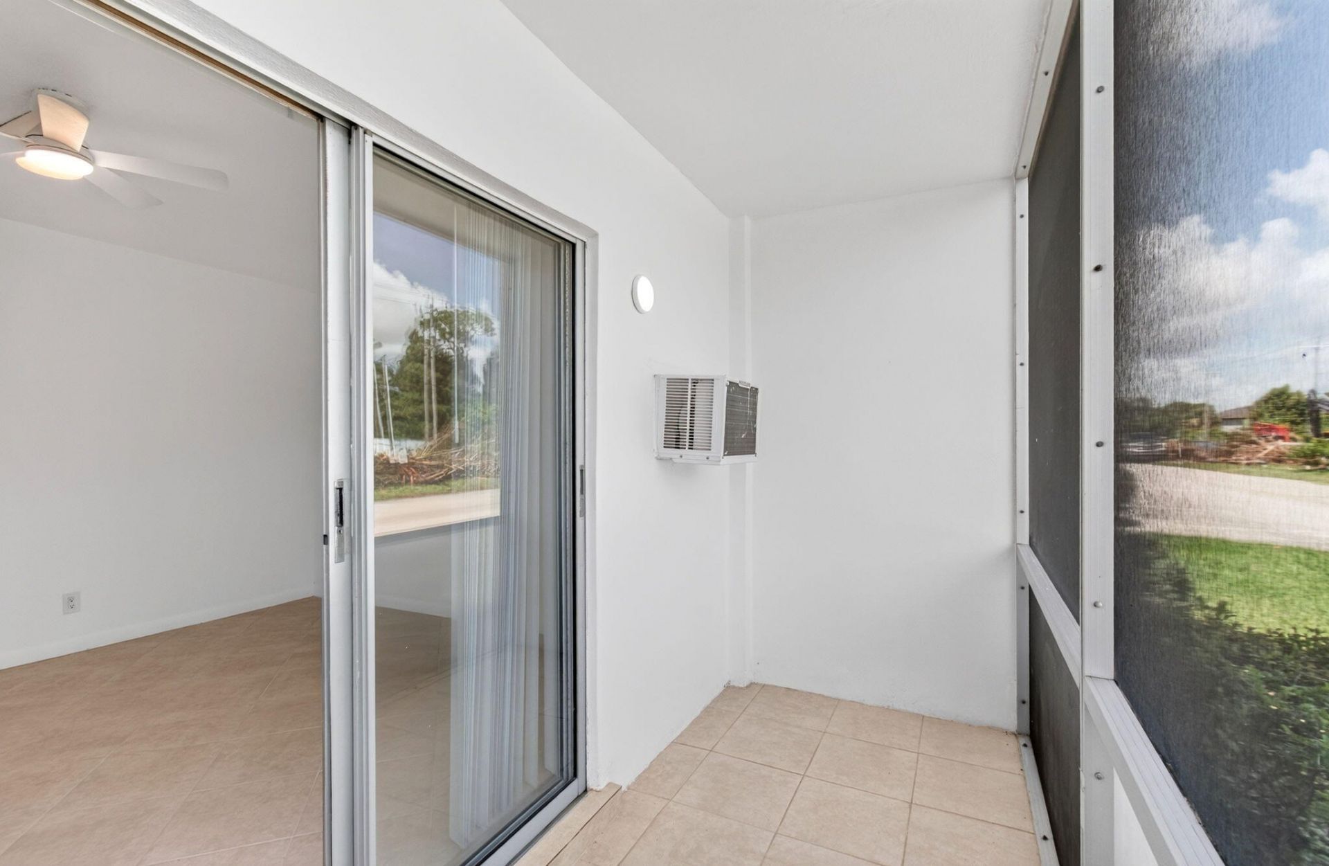 126 Norwich F, West Palm Beach, FL 33417 Photo