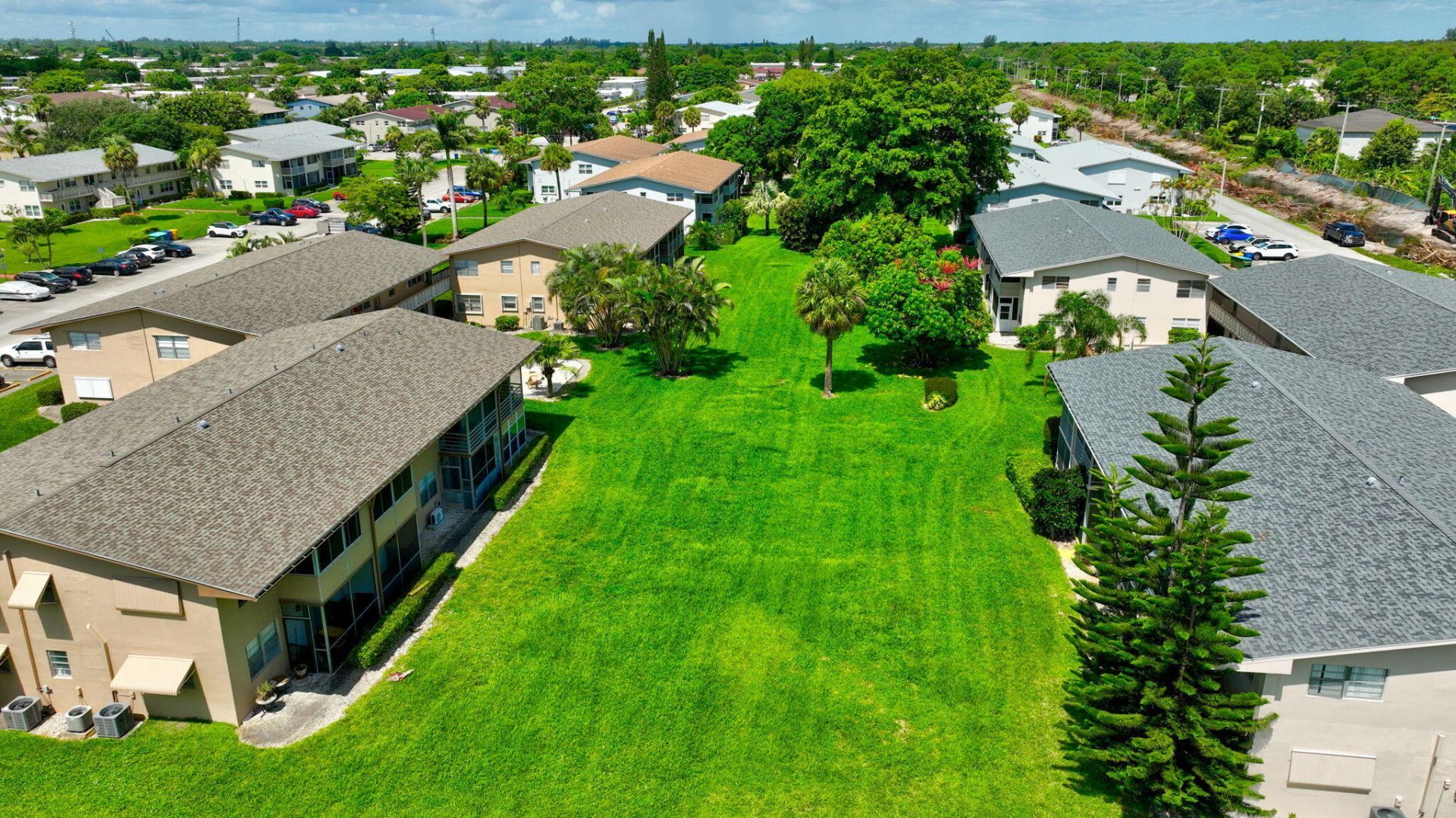 126 Norwich F, West Palm Beach, FL 33417 Photo