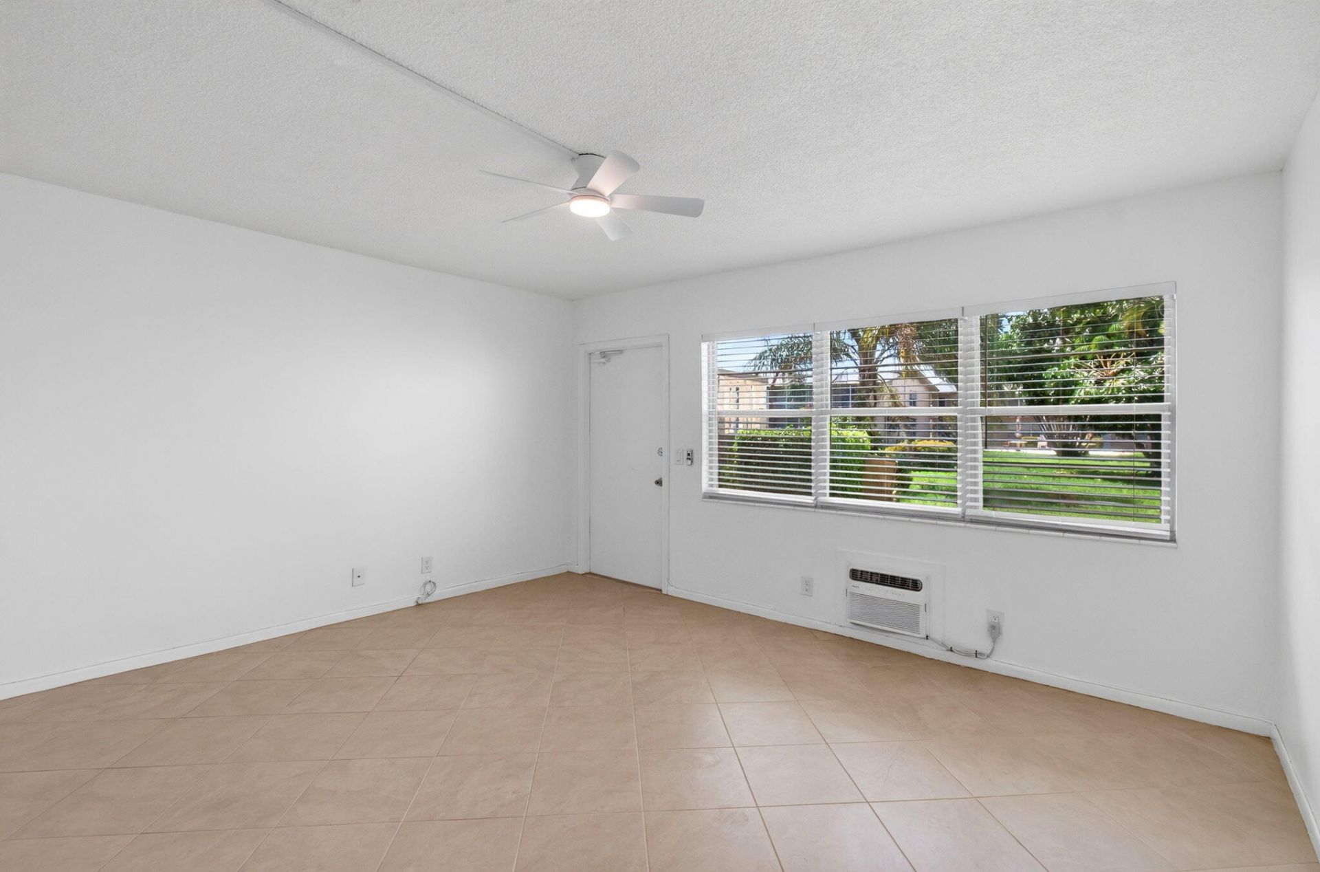 126 Norwich F, West Palm Beach, FL 33417 Photo