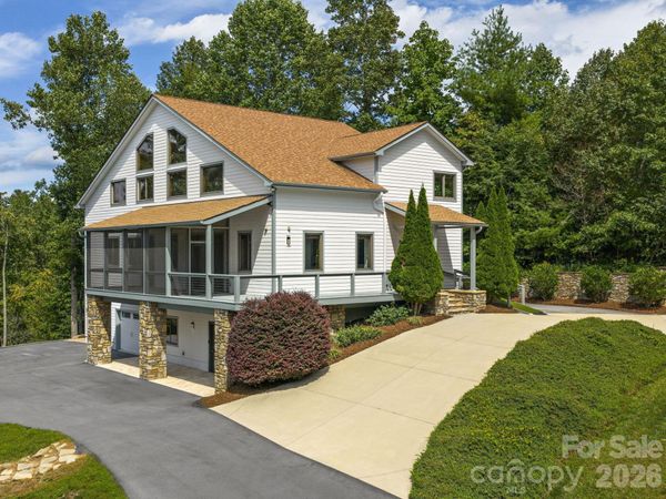 248 Wisdom Cove Road , Flat Rock, NC 28731