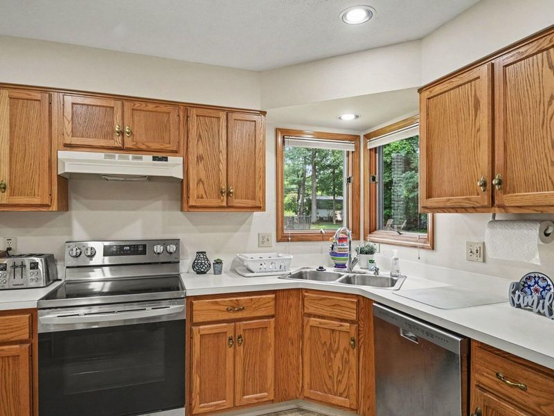 1754 Leighton Drive , Reynoldsburg, OH 43068 Photo 10