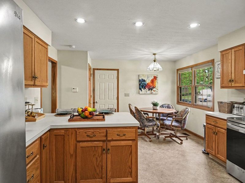 1754 Leighton Drive , Reynoldsburg, OH 43068 Photo 11