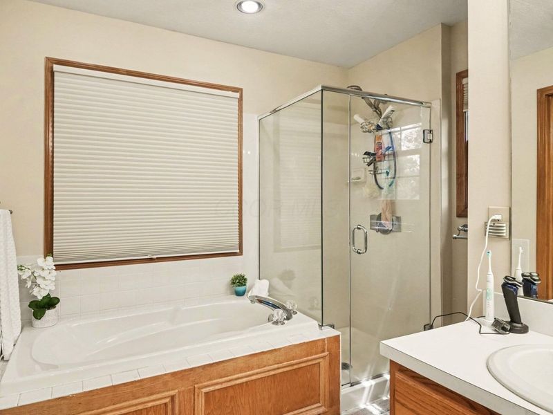 1754 Leighton Drive , Reynoldsburg, OH 43068 Photo 16
