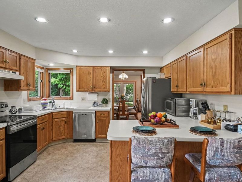 1754 Leighton Drive , Reynoldsburg, OH 43068 Photo 9