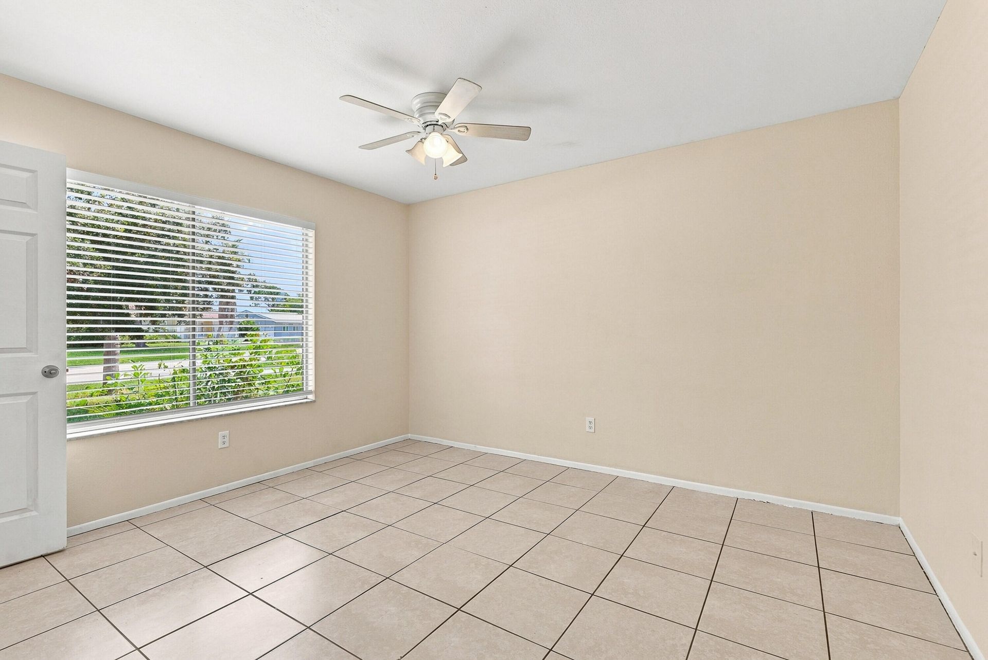 484 SW Eastport Circle, Port Saint Lucie, FL 34953 Photo