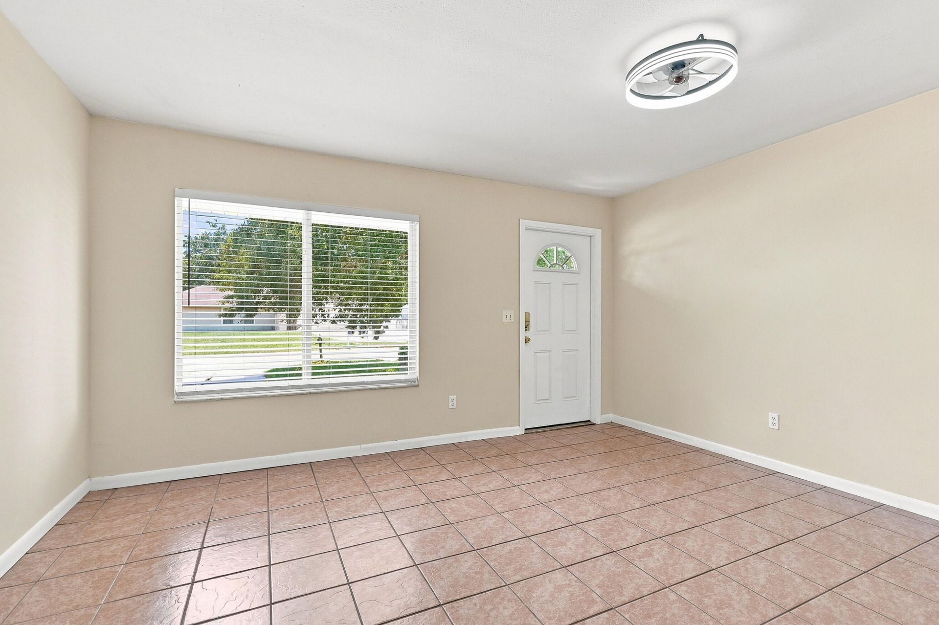 484 SW Eastport Circle, Port Saint Lucie, FL 34953 Photo