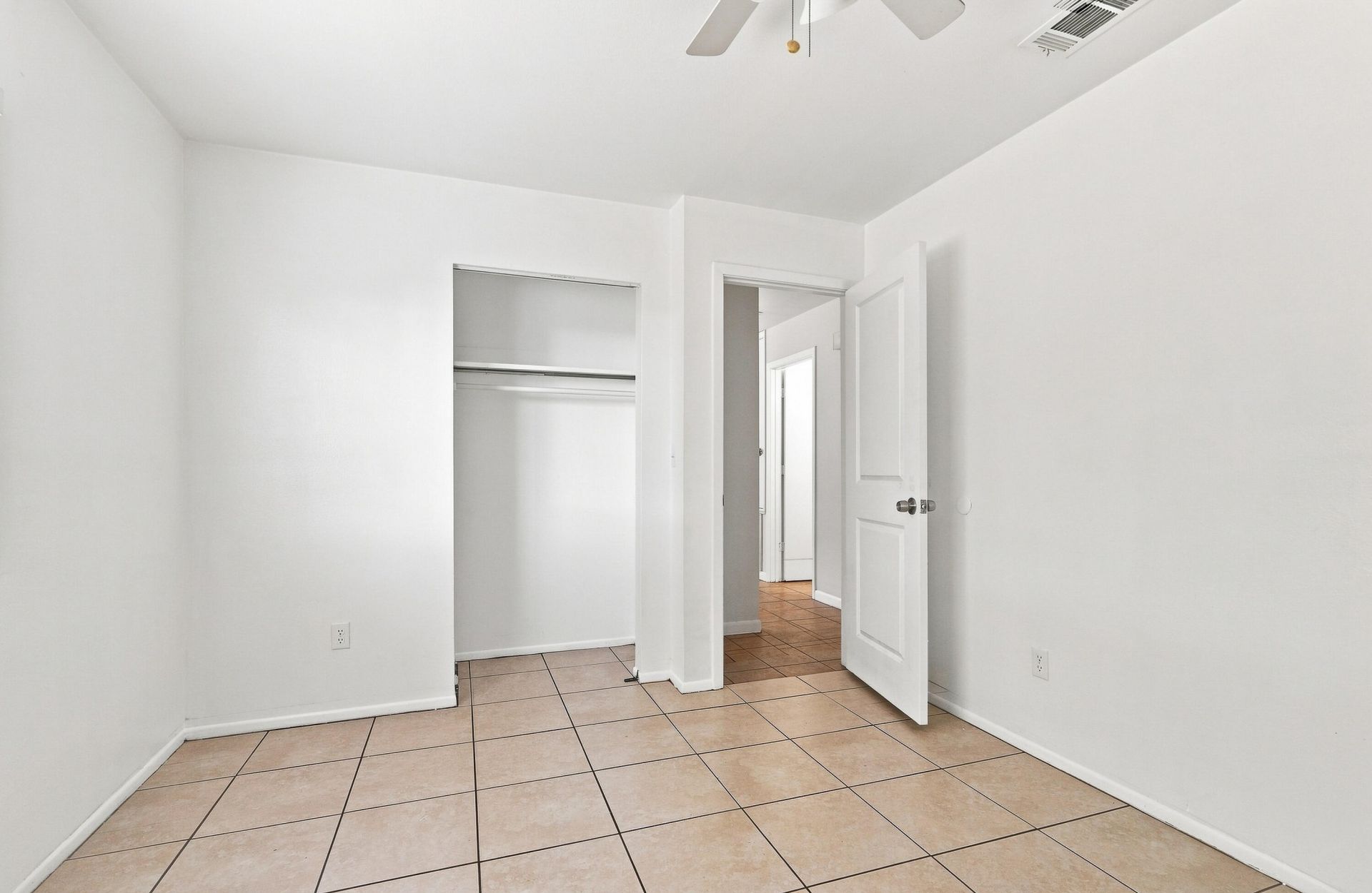 484 SW Eastport Circle, Port Saint Lucie, FL 34953 Photo